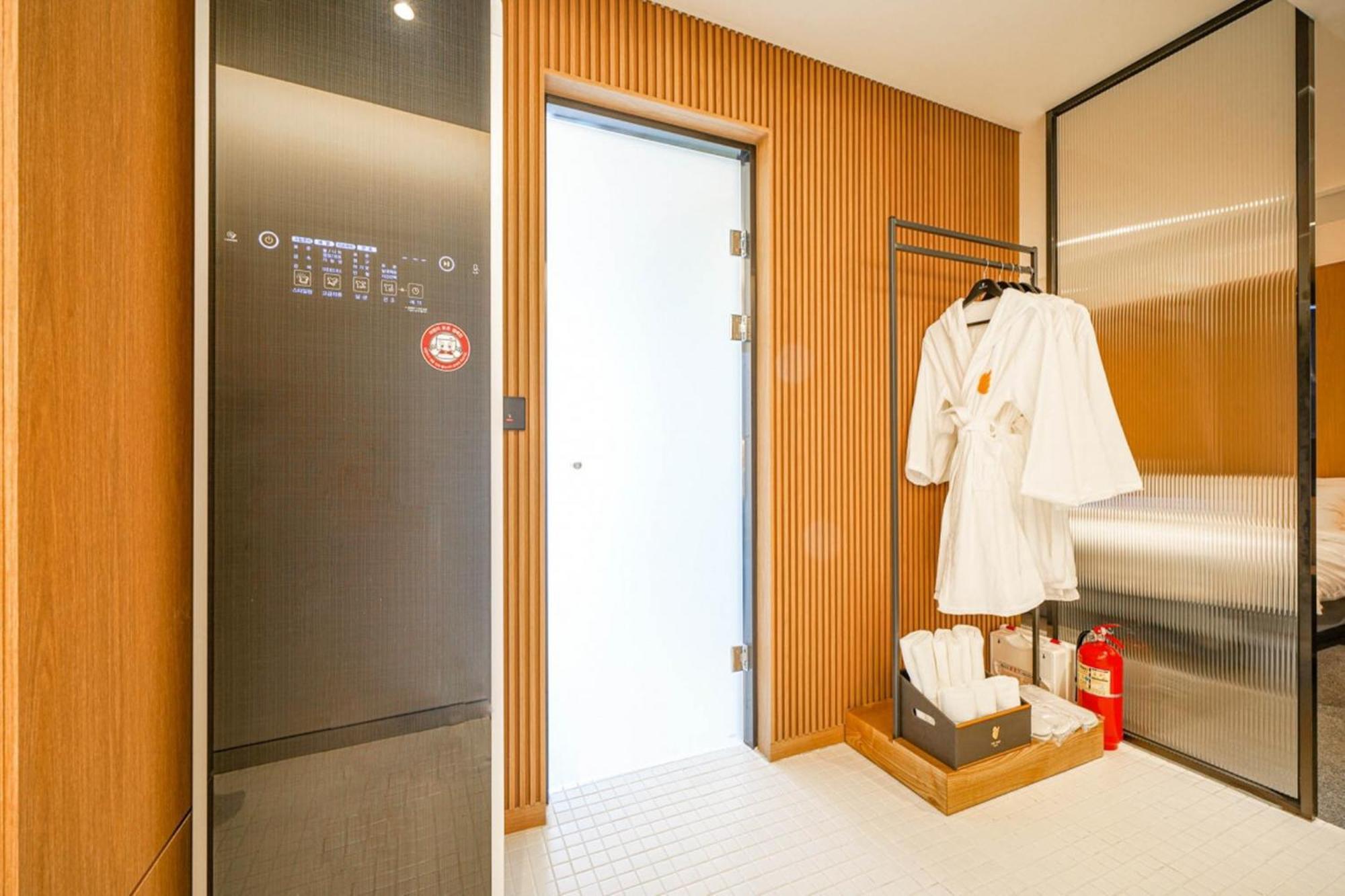 Haeundae The Van Hotel Busan Exterior photo