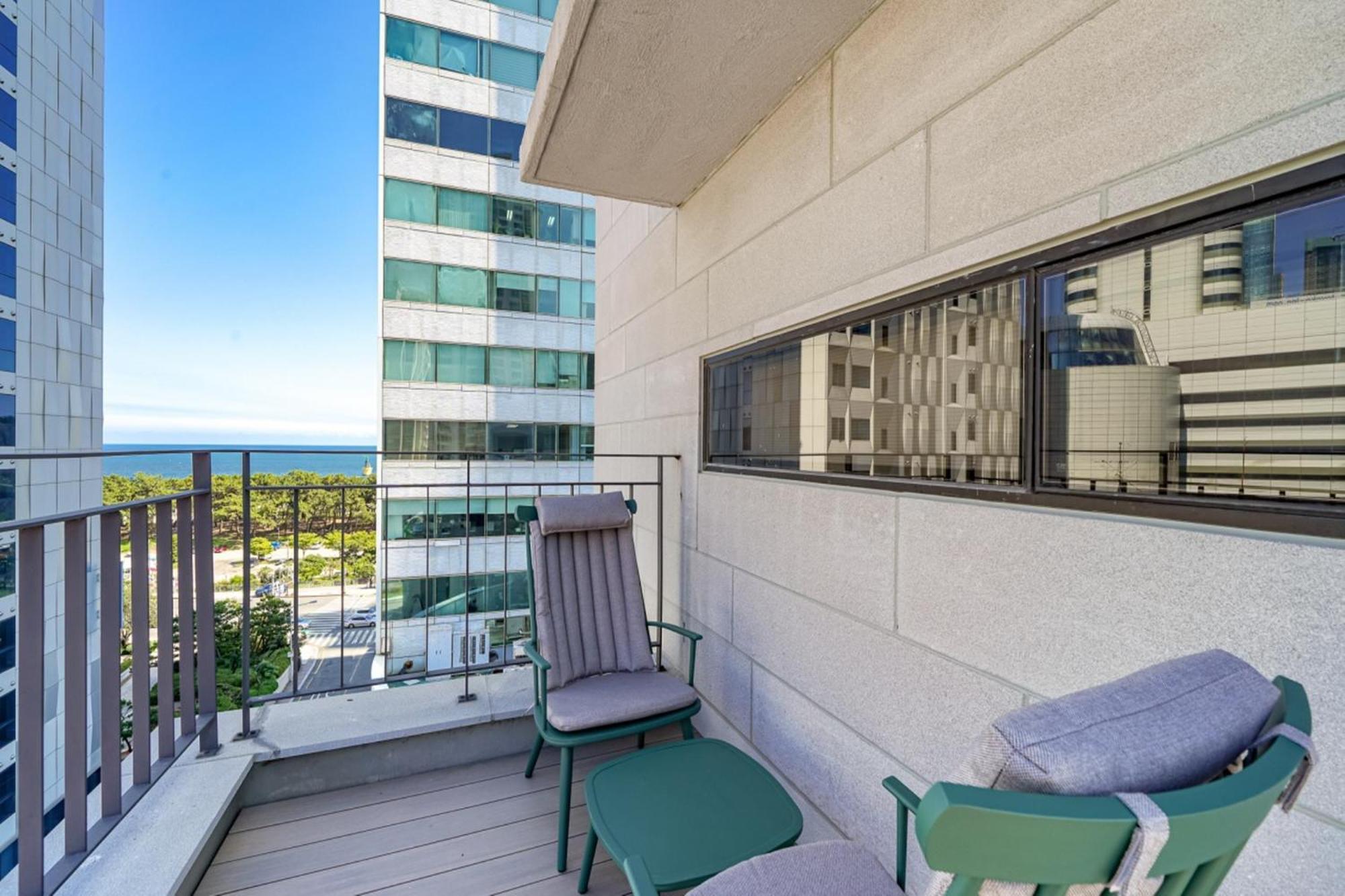 Haeundae The Van Hotel Busan Exterior photo
